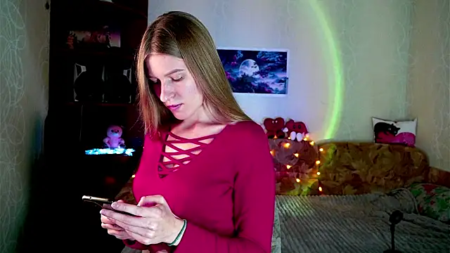 Snapshot of Luntryy chatting on October 27, 2025, 9:57 am Luntryy online show from October 27, 2025, 9:57 am