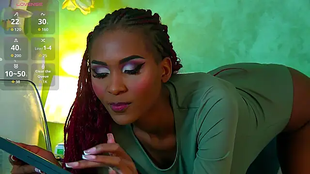 Izzie Sugar online show from September 26, 2025, 6:56 pm