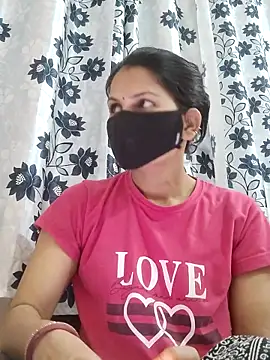 poojam93 online show from February 25, 2026, 1:59 am