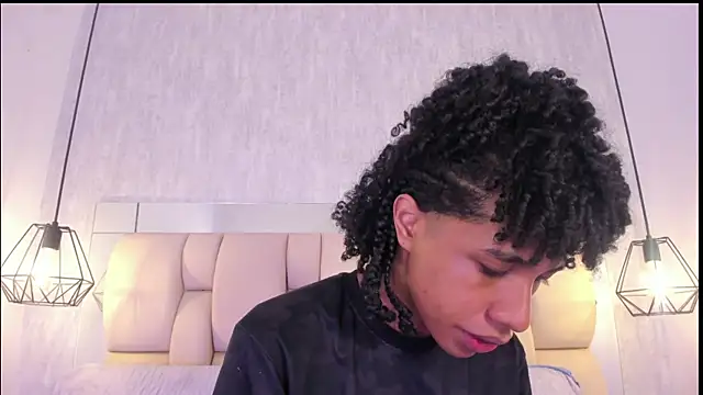 Snapshot of Johan_gz_ chatting on April 1, 2026, 11:44 am Johan gz online show from April 1, 2026, 11:44 am