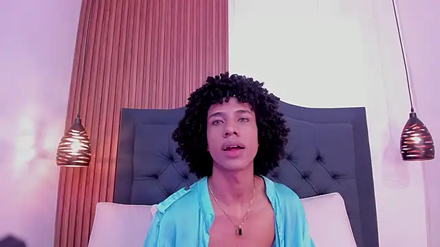 Snapshot of Johan_gz_ chatting on April 15, 2026, 11:39 am Johan gz online show from April 15, 2026, 11:39 am