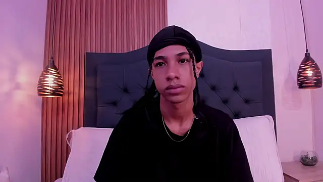 Snapshot of Johan_gz_ chatting on May 6, 2026, 11:37 am Johan gz online show from May 6, 2026, 11:37 am