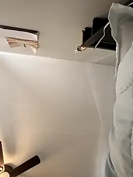 sarahkat86 online show from March 23, 2026, 12:20 pm