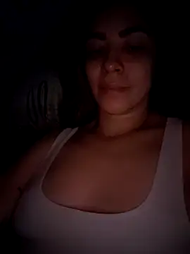 CristalHeart  online show from November 22, 2025, 3:38 am