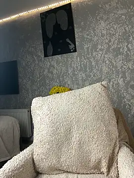 TianaCharm online show from February 4, 2026, 1:06 pm