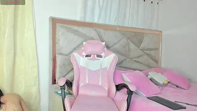 kendal hot01 online show from October 8, 2025, 9:56 pm