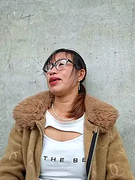 ngocngoc cute online show from October 1, 2025, 1:11 am