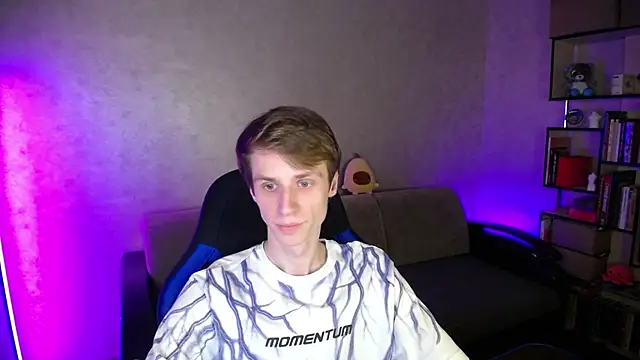 Snapshot of yes_cute_boy_ chatting on November 5, 2025, 7:14 pm yes cute boy online show from November 5, 2025, 7:14 pm