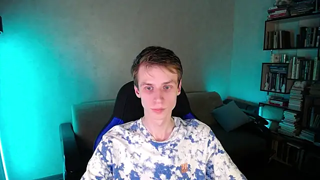 Snapshot of yes_cute_boy_ chatting on February 25, 2026, 2:16 pm yes cute boy online show from February 25, 2026, 2:16 pm