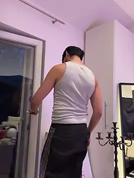 Gipsyboysteve online show from April 9, 2026, 6:24 pm