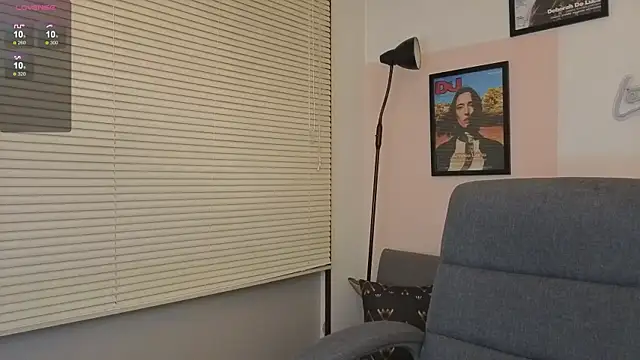 Snapshot of SujannaVarma_ chatting on October 28, 2025, 12:36 am SujannaVarma online show from October 28, 2025, 12:36 am