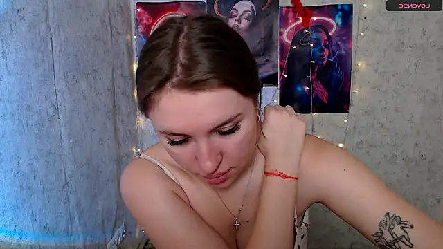 JuliaTopp  online show from January 15, 2026, 5:45 am