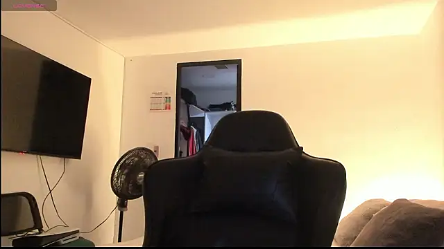 Snapshot of RJBarto chatting on March 7, 2026, 1:30 pm RJBarto online show from March 7, 2026, 1:30 pm