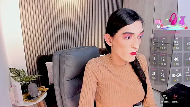 lily cash1 online show from November 18, 2025, 7:07 pm