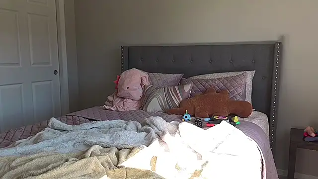 bambifarrina online show from October 8, 2025, 5:43 pm