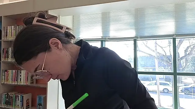 bambifarrina online show from February 11, 2026, 9:20 pm