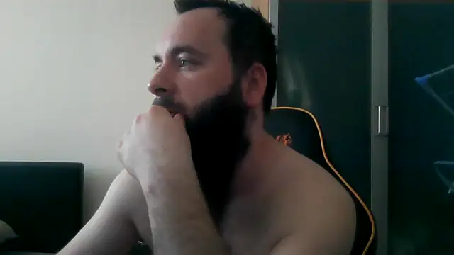 LondonMan1988 online show from February 20, 2026, 10:38 am