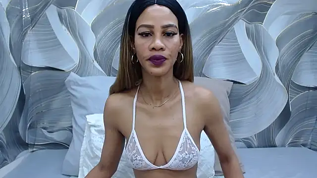 Snapshot of GlowGoddessxx chatting on May 24, 2026, 7:57 am GlowGoddessxx online show from May 24, 2026, 7:57 am