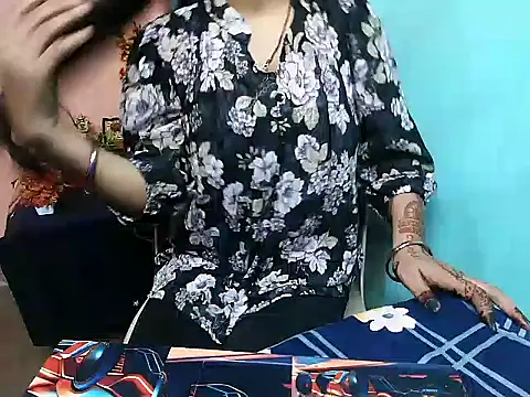 Snapshot of RIYA_SOOD chatting on September 12, 2025, 5:29 am RIYA SOOD online show from September 12, 2025, 5:29 am