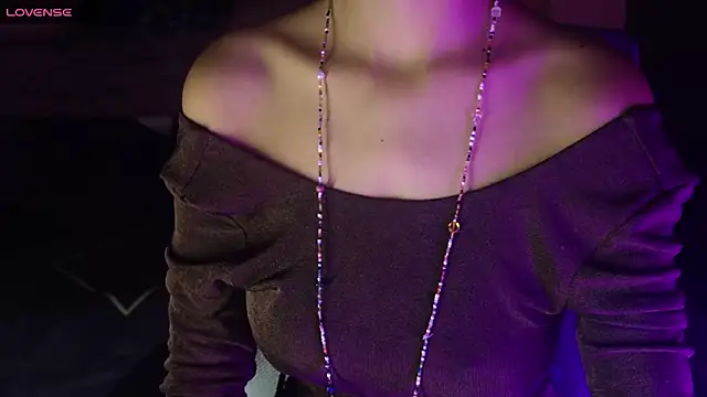 Snapshot of NidhiChandra chatting on November 7, 2025, 7:30 am NidhiChandra online show from November 7, 2025, 7:30 am