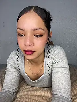 Yasmin777  online show from January 11, 2026, 10:04 pm