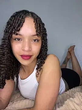 Yasmin777  online show from January 14, 2026, 2:39 am