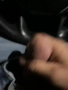 Chris2201hdb online show from March 15, 2026, 10:32 am