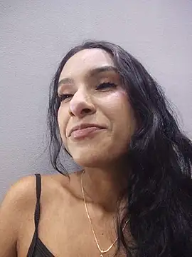 TharaMills online show from June 26, 2026, 3:22 am