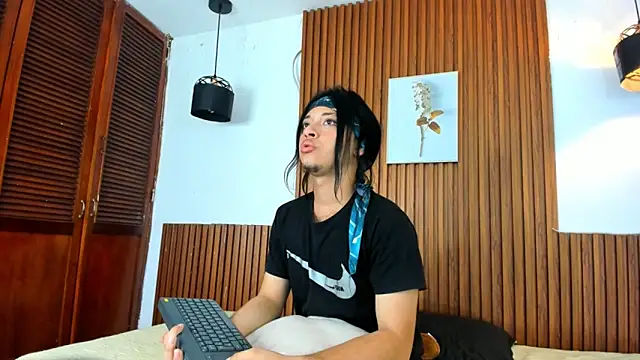 David niet online show from September 23, 2025, 6:55 pm