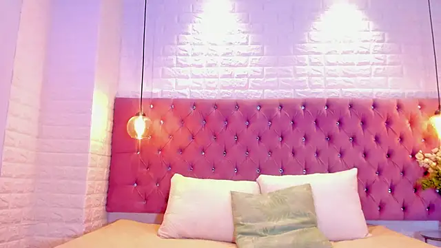 anette bennet online show from December 4, 2025, 7:33 pm