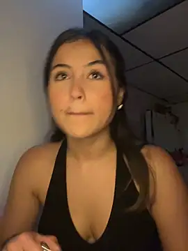 Ana  Pink online show from June 13, 2026, 11:02 pm