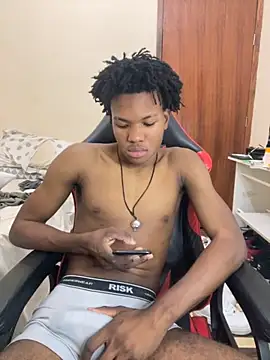 Snapshot of eunegrao chatting on October 6, 2025, 2:42 am eunegrao online show from October 6, 2025, 2:42 am