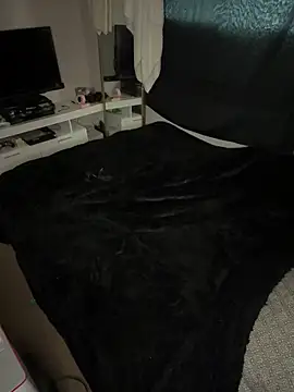 1n0nlythroat online show from October 27, 2025, 3:38 pm