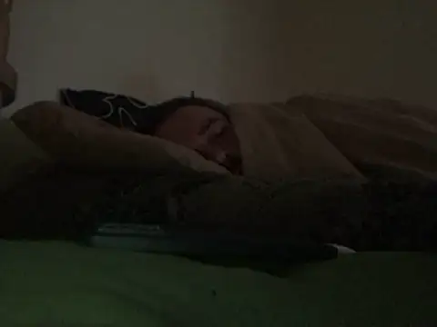 Snapshot of Zpgzzz77777 chatting on March 9, 2026, 9:35 am Zpgzzz77777 online show from March 9, 2026, 9:35 am