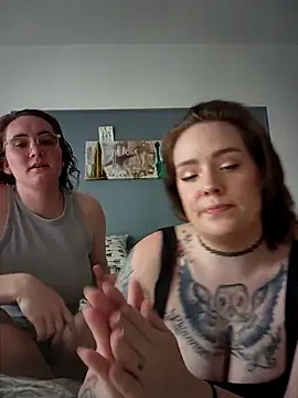 AndHerXO online show from March 26, 2026, 1:06 pm