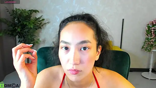 FlirtyAura online show from December 21, 2025, 3:24 am