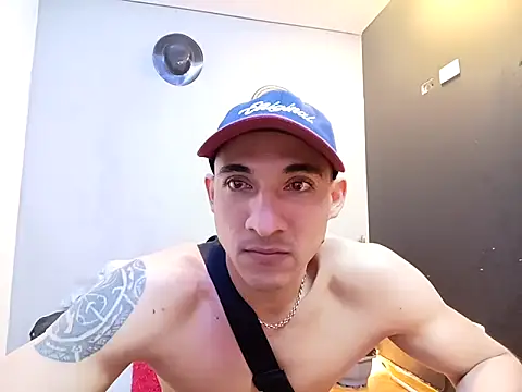 Snapshot of jhonny_thes28 chatting on September 28, 2025, 1:33 am jhonny thes28 online show from September 28, 2025, 1:33 am