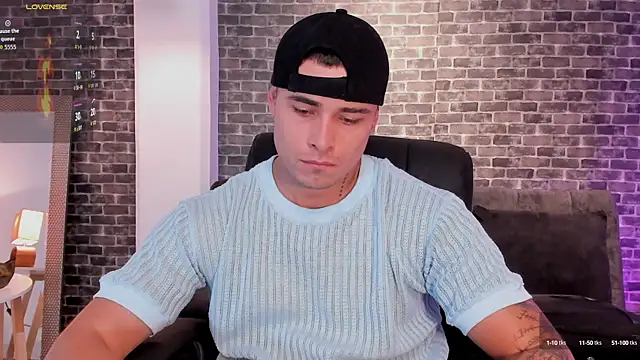 connorsmiith online show from October 10, 2025, 11:42 am