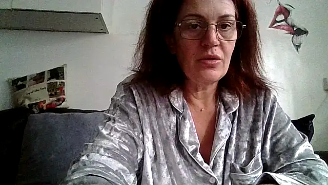 RubyyRosee online show from April 9, 2026, 8:53 am