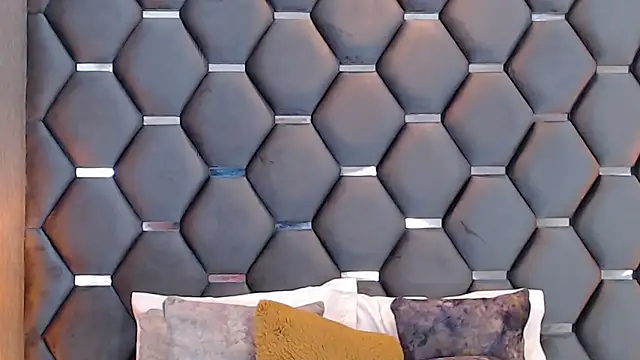 MelodyCarsson online show from February 5, 2026, 12:10 pm