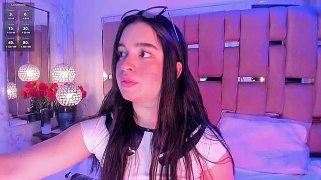 KateLee online show from January 17, 2026, 8:23 pm