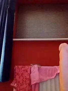 Snapshot of Sophrob96x chatting on March 5, 2026, 8:05 pm Sophrob96x online show from March 5, 2026, 8:05 pm