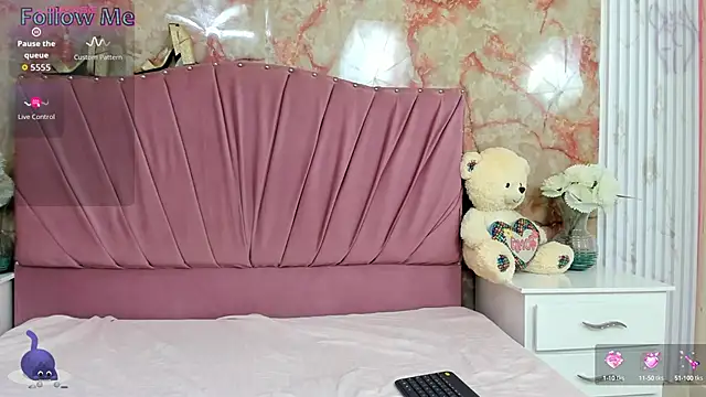 KatySweetas online show from September 13, 2025, 7:46 pm