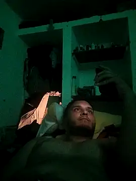 Snapshot of Hotguys111 chatting on September 13, 2025, 6:13 am Hotguys111 online show from September 13, 2025, 6:13 am