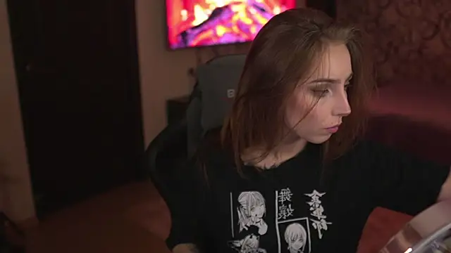 Snapshot of lis_silver chatting on October 31, 2025, 2:18 pm lis silver online show from October 31, 2025, 2:18 pm