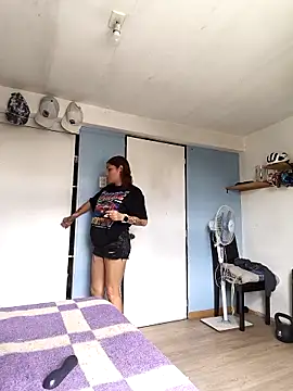 xjuanaxmaldadxxx online show from March 16, 2026, 4:44 pm