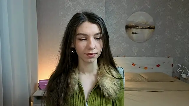 KellyShines online show from December 17, 2025, 2:23 pm