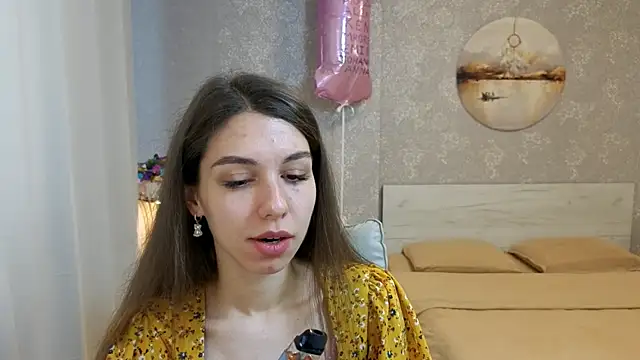 Snapshot of KellyShines chatting on June 24, 2026, 10:14 am KellyShines online show from June 24, 2026, 10:14 am
