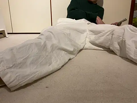 Snapshot of lucasdick18 chatting on October 28, 2025, 4:42 pm lucasdick18 online show from October 28, 2025, 4:42 pm