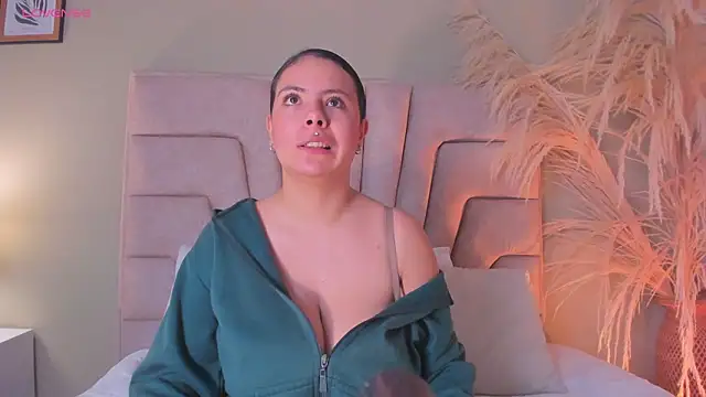 angelica cross  online show from March 15, 2026, 11:38 am